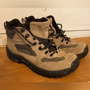 Lands End Women’s Hiking Boot size 9